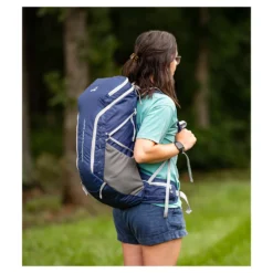 Alps Mountaineering Canyon 30 -US Camping Equipment Sales Shop canyon 30 navy 2021 lifestyle 851 2572